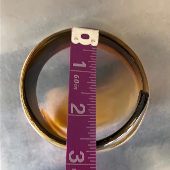 🎉HOST PICK 🎉NATURAL HORN WIDE CUFF BRACELET - Picture 7 of 8